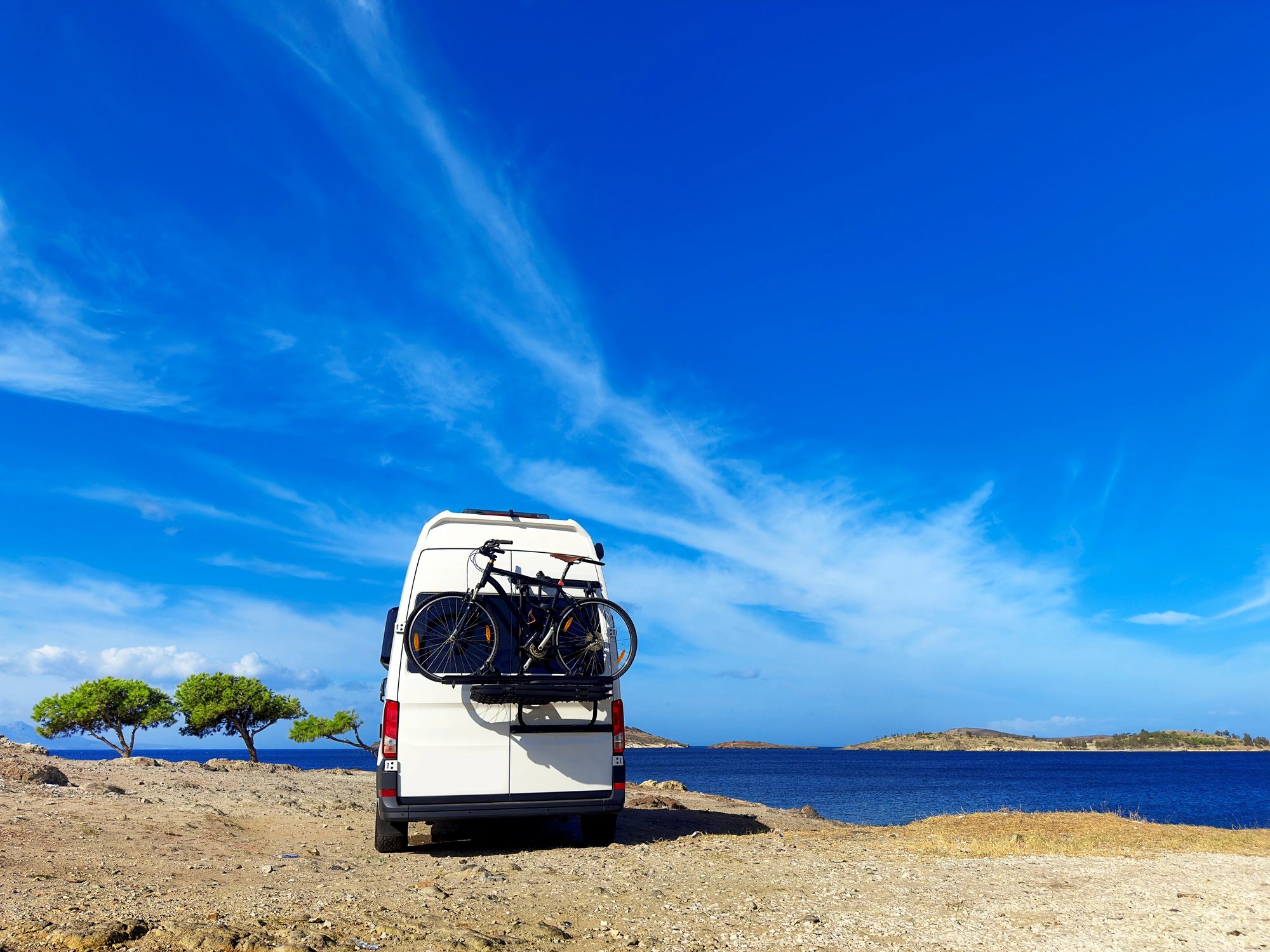 Motorhome power systems and batteries